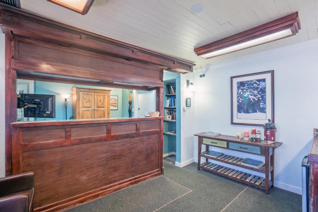 Mountainside Inn 3 Bedroom by Alpine Lodging Telluride - image 2