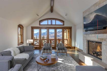 Luxurious Ski-In and Ski-Out Telluride Penthouse! - image 1