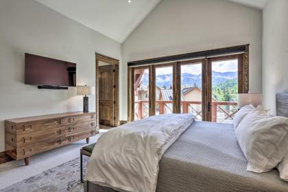 Luxurious Ski-In and Ski-Out Telluride Penthouse! - image 15