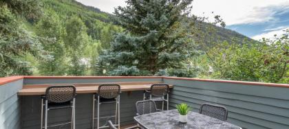 Lift 7 Lodge by Exceptional Stays - image 6