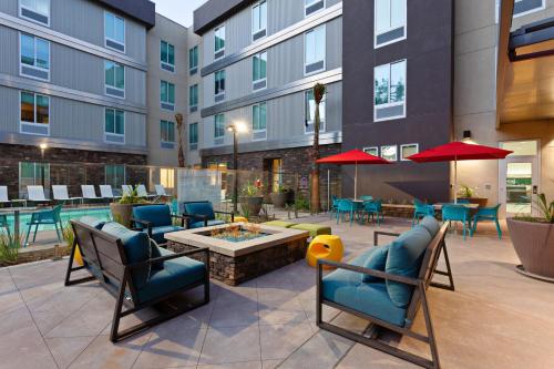 Home2 Suites By Hilton Temecula - image 4