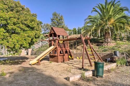 Large Temecula House with Balcony - Near Vineyards - image 2