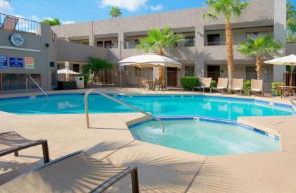 Hotel Tempe/Phoenix Airport InnSuites Hotel & Suites - image 4