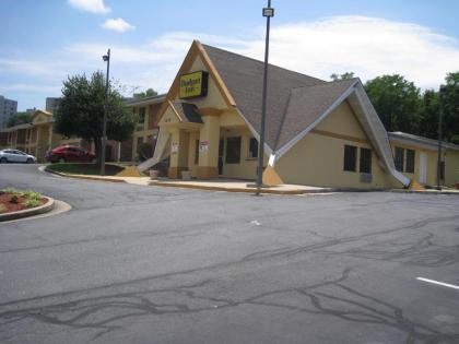 Budget Inn Temple Hills - image 2