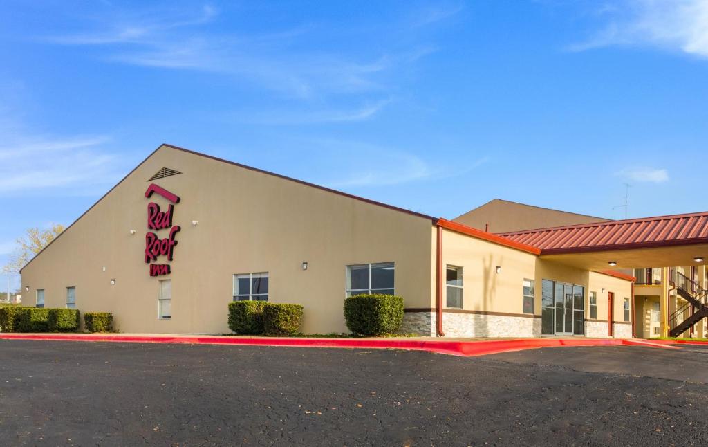 Red Roof Inn Temple - main image