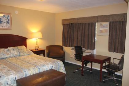 Ranch House Inn & Suites - image 3