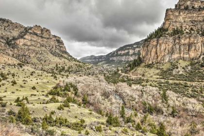 Large Ten Sleep Home on Main St 10 Mins to Canyon - image 10