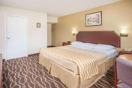 Travelodge by Wyndham Terre Haute - image 12