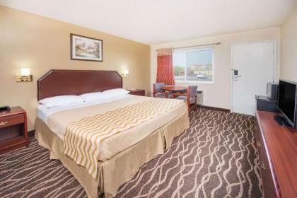 Travelodge by Wyndham Terre Haute - image 5