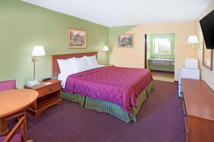 Days Inn & Suites by Wyndham Terre Haute - image 14