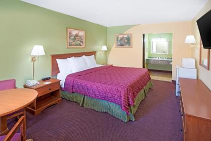 Days Inn & Suites by Wyndham Terre Haute - image 2