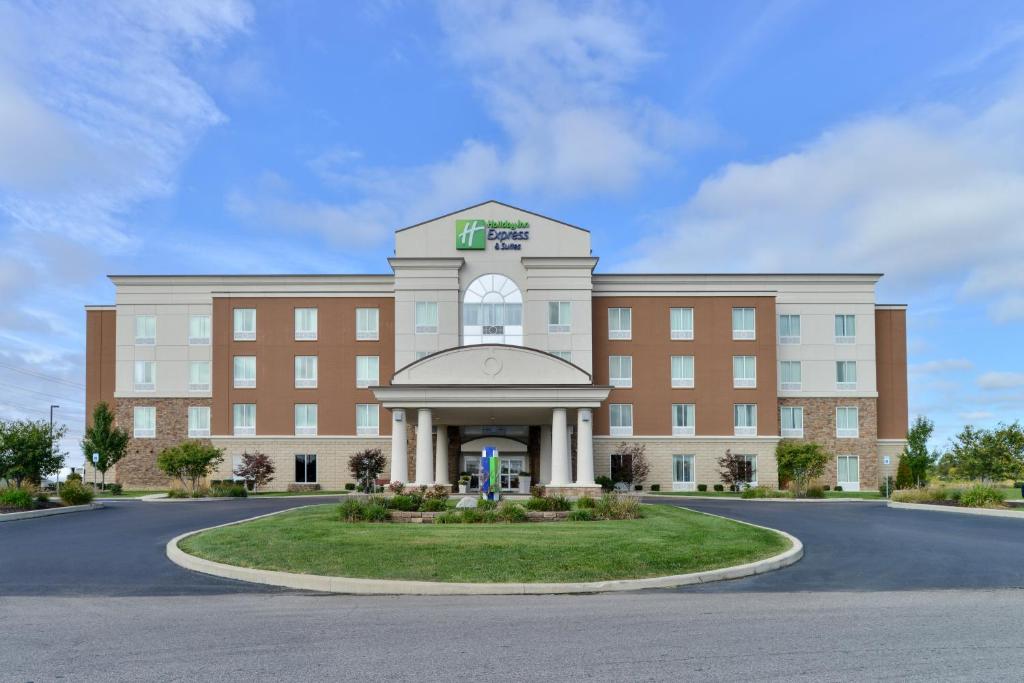 Holiday Inn Express Hotel & Suites Terre Haute an IHG Hotel - main image