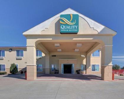 Quality Inn and Suites Terrell - image 3