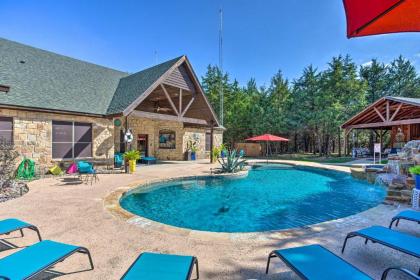 Terrell Ranch Home Outdoor Oasis on 14 Acres