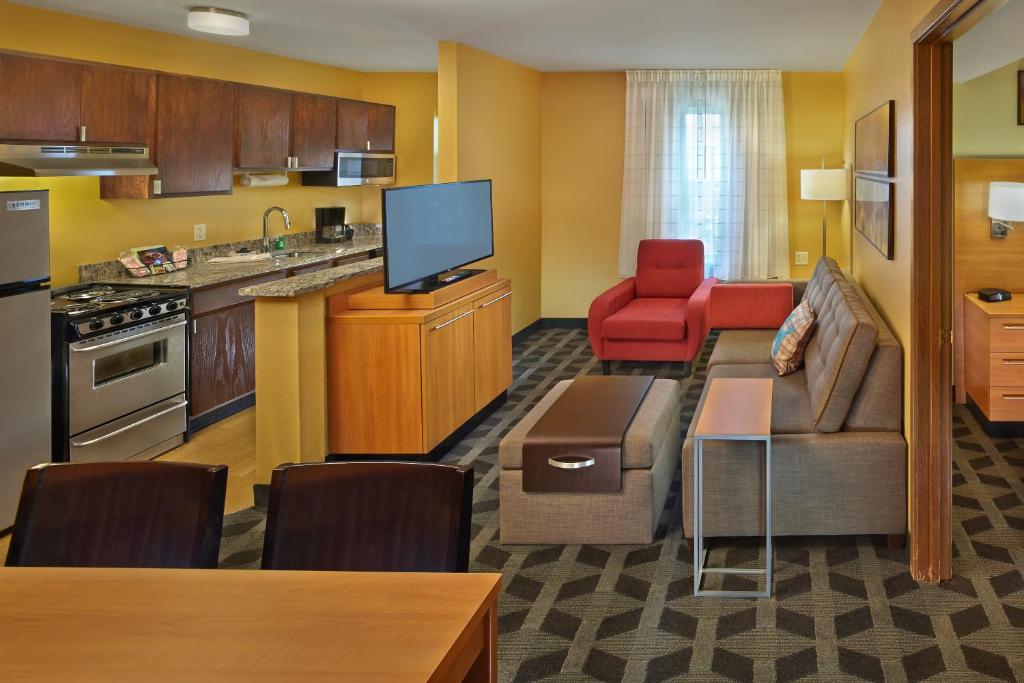 TownePlace Suites Boston Tewksbury/Andover - image 5