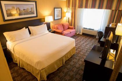 Holiday Inn Tewksbury/Andover an IHG Hotel - image 3