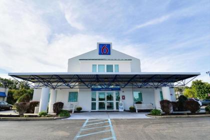 Motel 6-Tewksbury MA - Boston - image 2