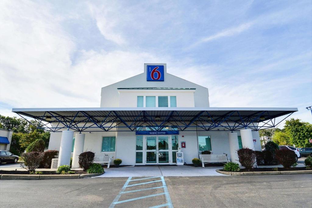 Motel 6-Tewksbury MA - Boston - image 2