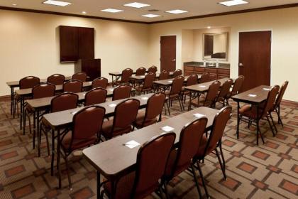 Hampton Inn & Suites Texarkana - image 13