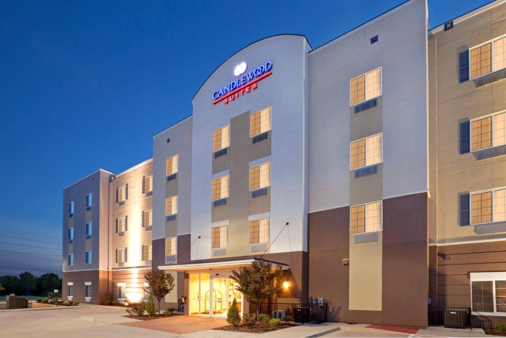 Candlewood Suites Texarkana an IHG Hotel - main image