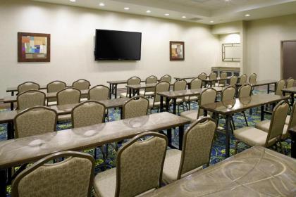 Hilton Garden Inn Texarkana - image 15