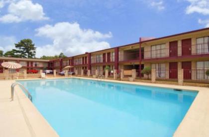 Americas Best Value Inn Texarkana - image 5