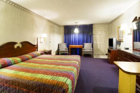 Americas Best Value Inn Texarkana - image 7