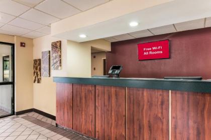 Red Roof Inn Texarkana - image 9