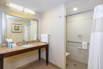 Hampton Inn Texarkana - image 11