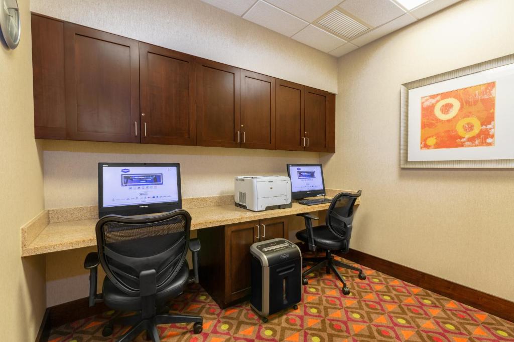 Hampton Inn Texarkana - image 2