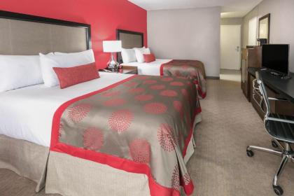 Ramada by Wyndham Texarkana - image 10