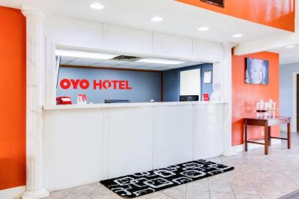 OYO Hotel Texarkana Trinity AR Hwy I-30 - image 13