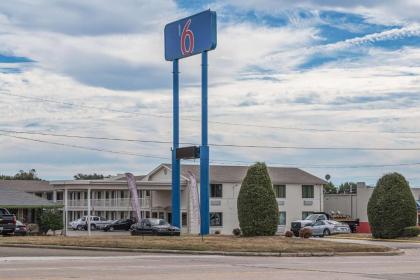 Motel 6-Texarkana AR - image 5