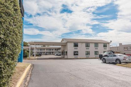 Motel 6-Texarkana AR - image 6