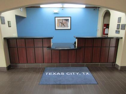 Comfort Inn & Suites Texas City - image 4