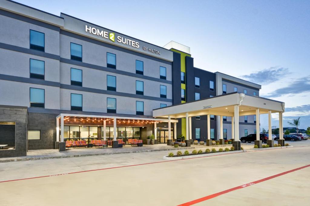 Home2 Suites By Hilton Texas City Houston - image 4