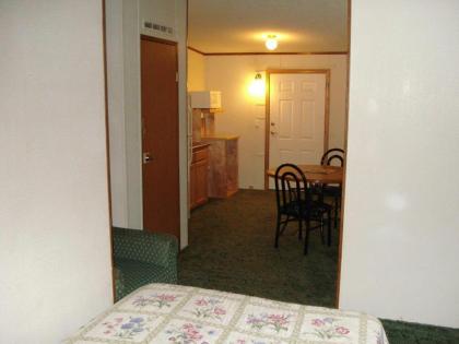 Comfort Green Motel - image 3