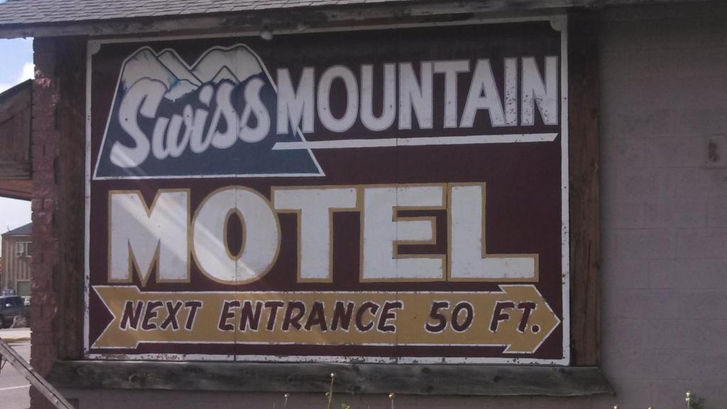 Swiss Mountain Motel - image 7