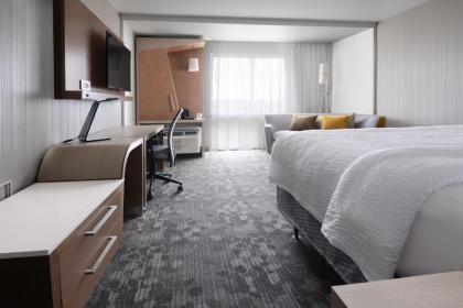 Courtyard by Marriott Dallas Plano/The Colony - image 10