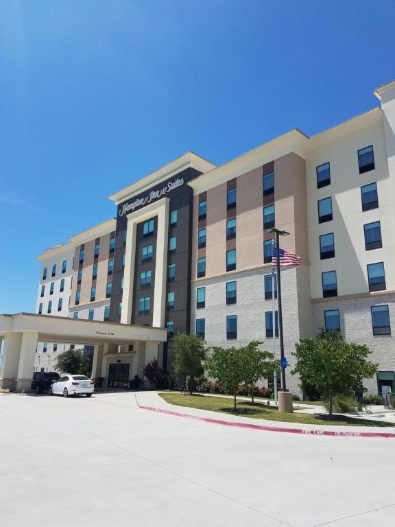 Hampton Inn & Suites Dallas-The Colony - main image