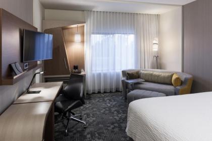 Courtyard by Marriott Houston North/Shenandoah - image 15