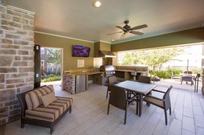 Resort Style Apartment/Home - The Woodlands - image 10