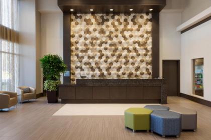 Embassy Suites by Hilton The Woodlands - image 12