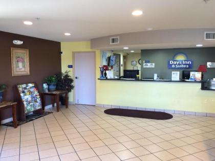 Days Inn & Suites by Wyndham Thibodaux - image 15