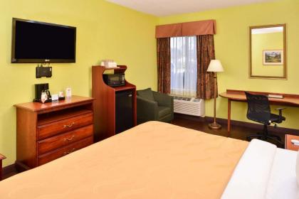 Quality Inn & Suites Northpark - image 5