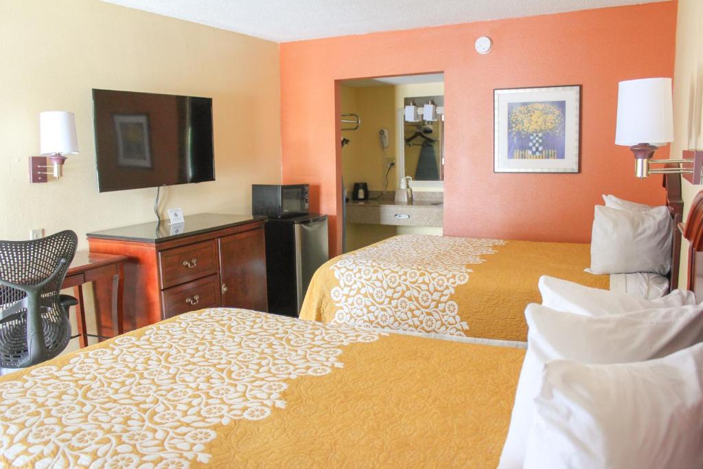 Rose Garden Inn & Suites Thomasville - main image