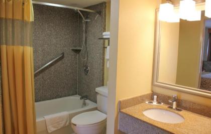 Rose Garden Inn & Suites Thomasville - image 11