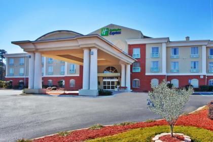 Holiday Inn Express  Suites thomasville thomasville