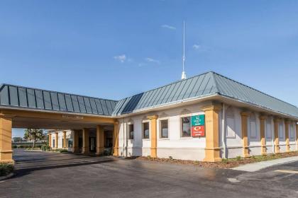 Econo Lodge Thomasville - image 8