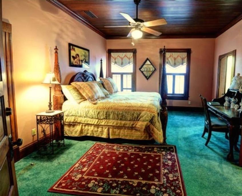 Thomasville Bed and Breakfast - image 3